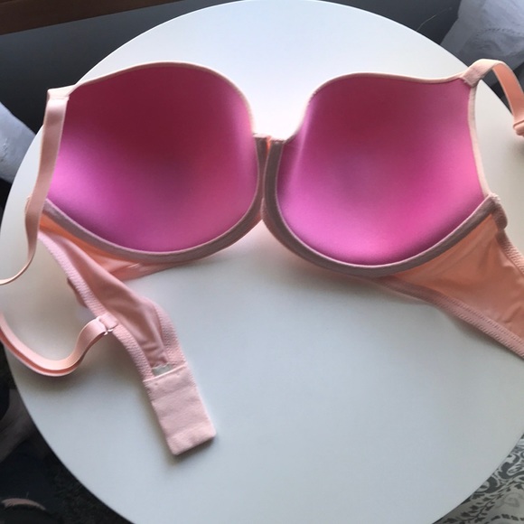 Victoria Secret (Pink) 34 DD pink T-shirt bra - Picture 2 of 3